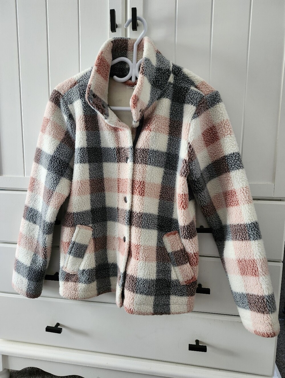 Womans Plush Sherpa Jacket in Pink, Gray & White Sz S